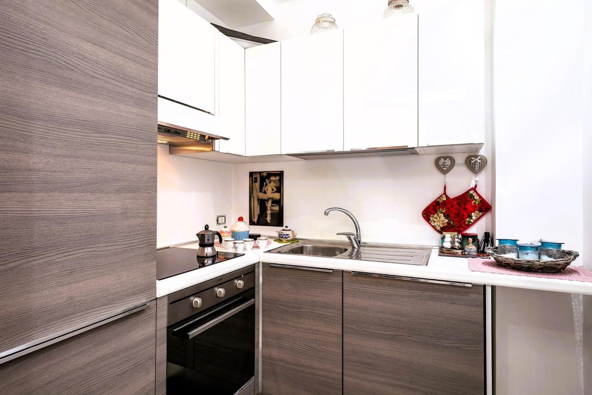 Marconi Flat Apartment โรม ภายนอก รูปภาพ