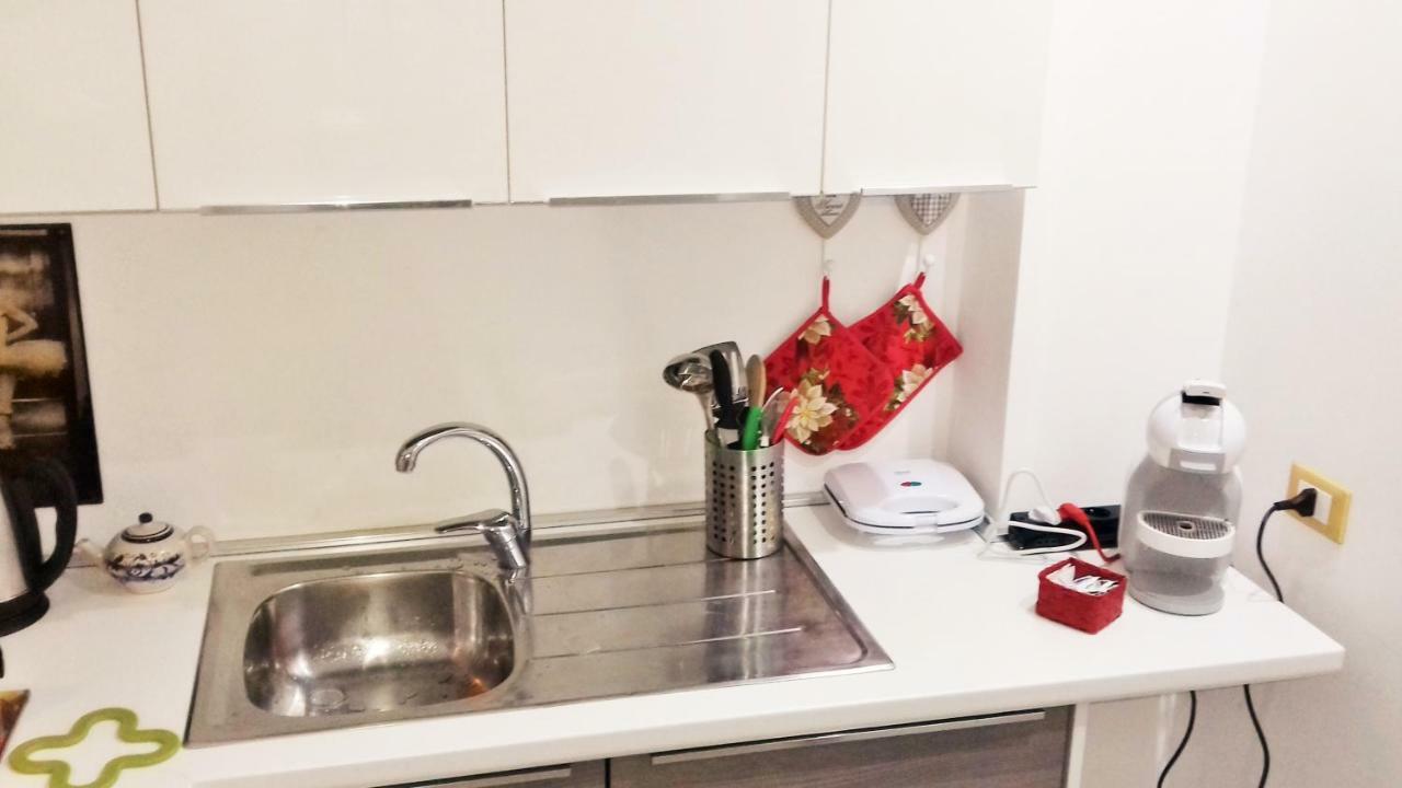 Marconi Flat Apartment โรม ภายนอก รูปภาพ