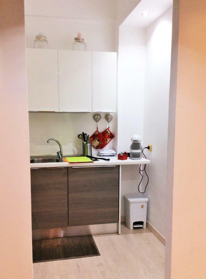 Marconi Flat Apartment โรม ภายนอก รูปภาพ
